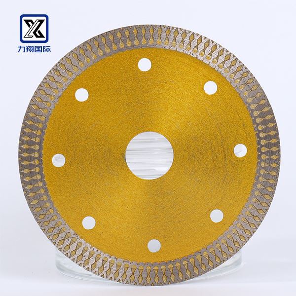 Česticí čepel na keramické řezání čisté vlny